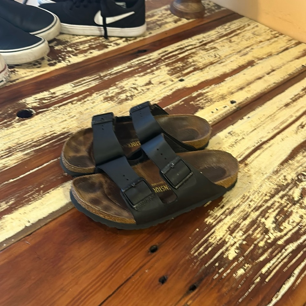 Birkenstocks black great shape just don’t fit my daughter anymore